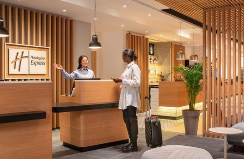 Bailly-Romainvilliers Hotel | 27 m² Hotel ∙ 6 guests