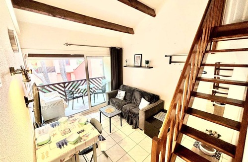 Asnieres-sur-Seine Apartment | 27 m² Studio flat ∙ 1 bedroom ∙ 4 guests