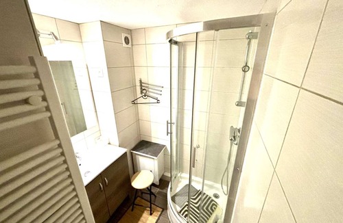 Asnieres-sur-Seine Apartment | 27 m² Studio flat ∙ 1 bedroom ∙ 4 guests