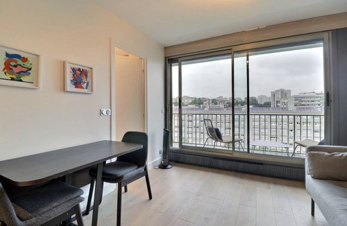 Quartier de la Folie-Mericourt Apartment | 28 m² Apartment ∙ 1 bedroom ∙ 2 guests