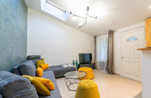 Rosny-sous-Bois Apartment | 28 m² Apartment ∙ 3 guests