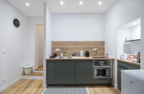 Quartier Saint-Georges Apartment | 3 Cozy Apartments Near Galeries Lafayette-12pers