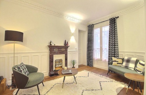 Quartier de la Folie-Mericourt Apartment | 32 m² Apartment ∙ 1 bedroom ∙ 2 guests