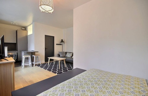 16th Arrondissement Apartment | 34 m² Apartment ∙ 2 guests