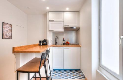Quartier Sainte-Marguerite Apartment | 388 Suite Trousseau - Superbe Appartement à Paris