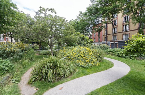 Bois-Colombes Apartment | 4-room apartment Place de la Mairie and 8 minutes from Paris Gare Saint Lazare