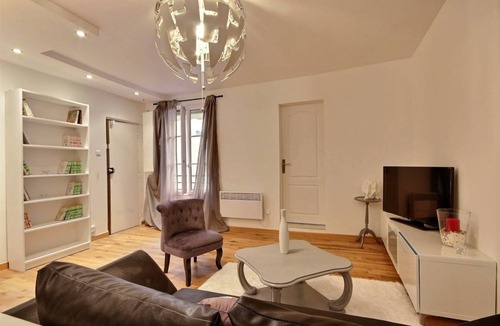 3rd Arrondissement Apartment | 40 m² Apartment ∙ 1 bedroom ∙ 2 guests