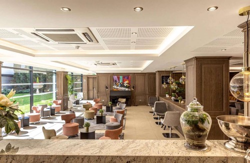 Saint-Cloud Apartment | 40 m² Serviced apartment ∙ 127 guests