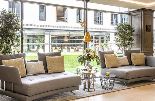 Saint-Cloud Apartment | 40 m² Serviced apartment ∙ 127 guests