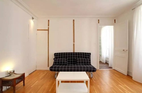 Quartier de la Folie-Mericourt Apartment | 41 m² Apartment ∙ 1 bedroom ∙ 2 guests