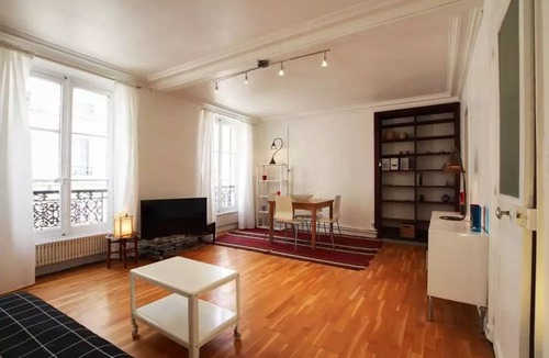 Quartier de la Folie-Mericourt Apartment | 41 m² Apartment ∙ 1 bedroom ∙ 2 guests
