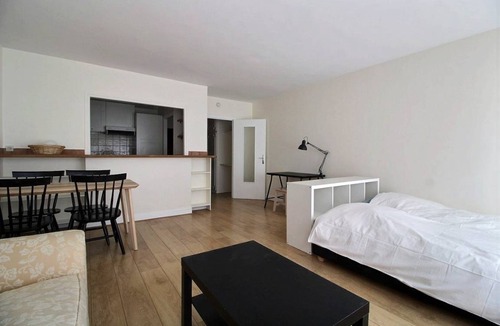 16th Arrondissement Apartment | 43 m² Apartment ∙ 2 guests