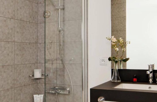 Puteaux Apartment | 45 m² Serviced apartment ∙ 127 guests