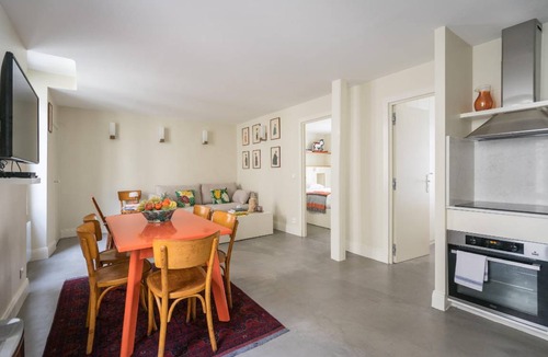 Quartier de la Folie-Mericourt Apartment | 50 m² Apartment ∙ 2 bedrooms ∙ 6 guests