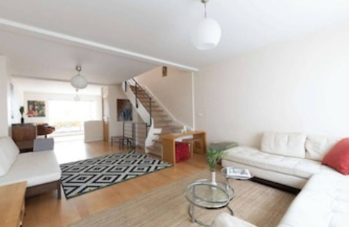 Amerique House | 6-7 rooms- Jourdain metro station - ideal for seminars, group meetings -