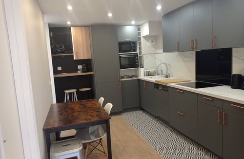 Noisy-le-Grand Resort | 62 m² Private room ∙ 1 bedroom ∙ 3 guests
