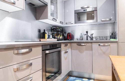 Noisy-le-Grand Apartment | 65 m² Apartment ∙ 2 bedrooms ∙ 5 guests