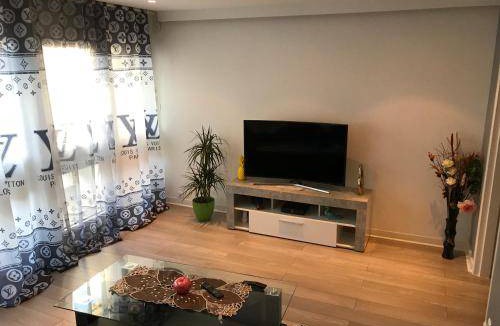 Quartier du Vieux-Pont - Sainte-Genevieve Apartment | 74 m² Apartment ∙ 2 bedrooms ∙ 6 guests