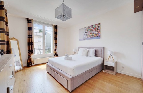 Neuilly-sur-Seine Apartment | 90 m² Apartment ∙ 2 bedrooms ∙ 5 guests