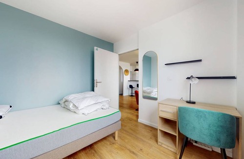 Asnieres-sur-Seine Resort | 90 m² Private room ∙ 1 bedroom ∙ 2 guests