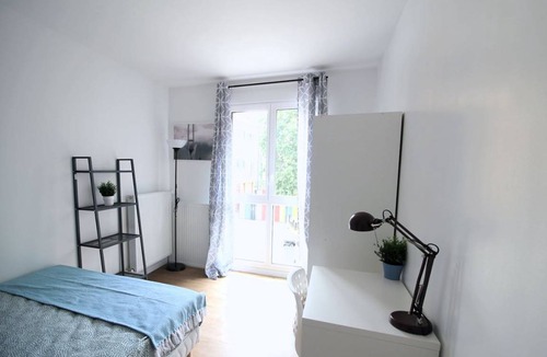 Clichy Resort | 90 m² Private room ∙ 1 bedroom ∙ 5 guests