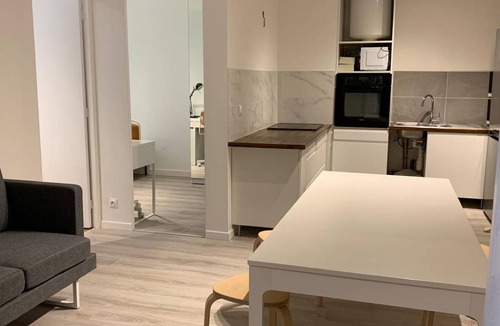 Noisy-le-Grand Resort | 95 m² Private room ∙ 1 bedroom ∙ 1 guest