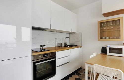 Plaisance Apartment | A Beautiful 1/2-BR in Montparnasse with a panoramic view on Paris