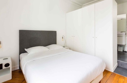 Passy Apartment | A Cosmopolitan Abode, by Veeve