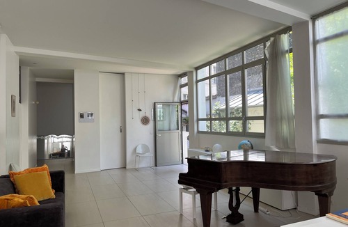 Combat Apartment | A haven of calm and light in the heart of the Belleville - Jourdain district