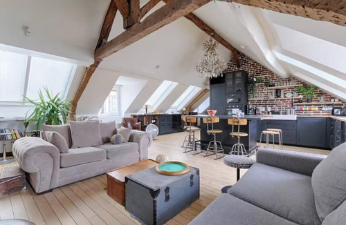 Arts-et-Metiers Apartment | A PERFECT PARISIAN LOFT NESTLED IN THE VIBRANT MARAIS DISTRICT–BLVD SAINT MARTIN
