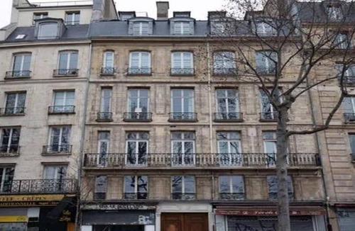 Saint-Germain-l'Auxerrois Apartment | A STUNNING RETREAT ON QUAI DE LOUVRE-BREATH TAKING VIEWS OF SEINE