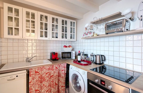 Quartier de la Place-Vendome Apartment | Amazing Apartment With Loft & Tons Of Charm By The Louvre & Tuileries Garden!