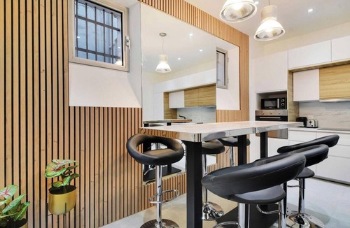 Arts-et-Metiers Apartment | AN ELEGANT AND COMFORTABLE COCOON NEAR PLACE DE LA RÉPUBLIQUE - HAUT-MARAIS