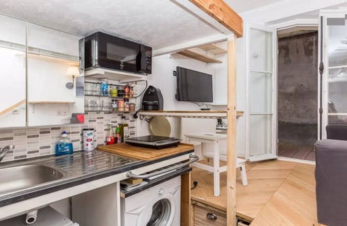 17th Arrondissement Apartment | Apartment ∙ 1 guest