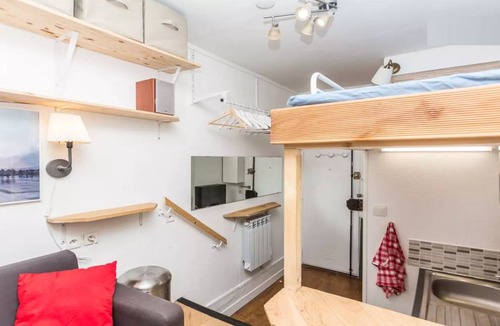 17th Arrondissement Apartment | Apartment ∙ 1 guest