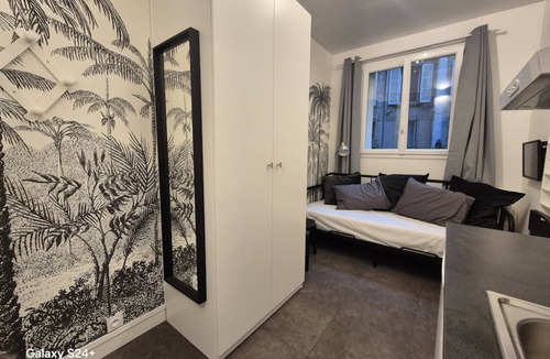 16th Arrondissement Apartment | Apartment ∙ 1 guest