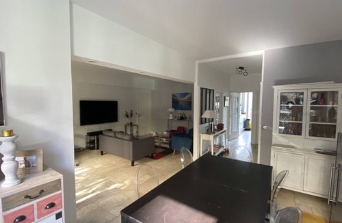 Grenelle Apartment | Apartment Eiffel Tower view