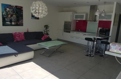 Villeneuve-le-Roi Apartment | Apartment L'Aquarius