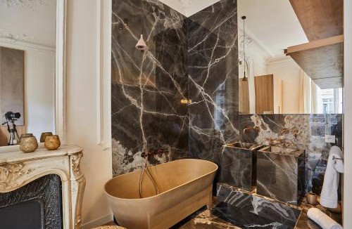 Gaillon Apartment | Apartment Opera Vendome by Studio Prestige