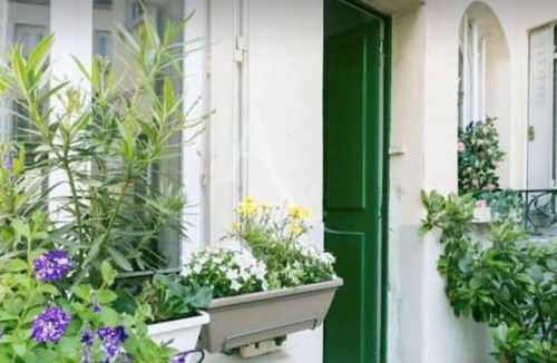 Gare Apartment | Apartment Studio in Small renovated house in Paris