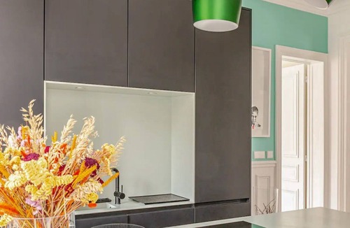 Enfants-Rouges Villa | Apartment Thorigny - Two Bedroom Villa, Sleeps 6