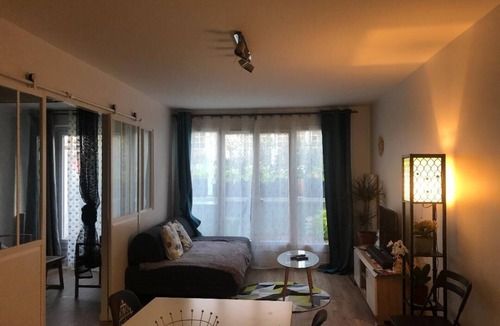 Noisy-le-Grand Apartment | Appartement au Pied de la Gare Entre Paris et Disneyland