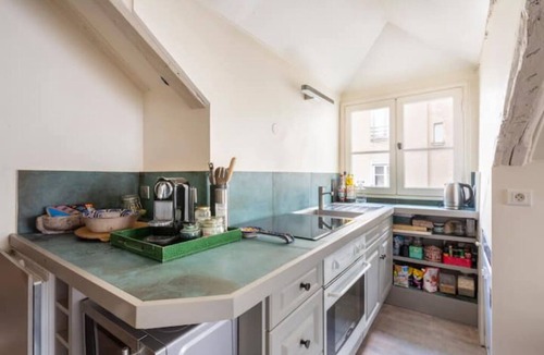 Enfants-Rouges Apartment | Appartement Chic et Confortable Dans le « Paris Branché »