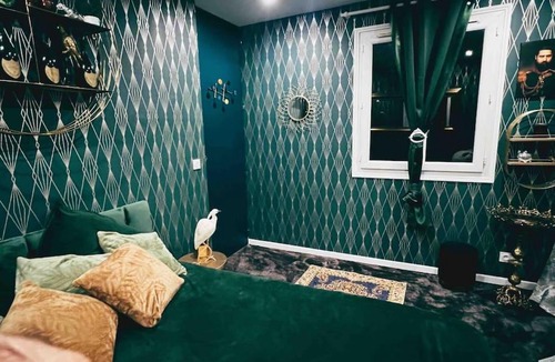 Garches Apartment | Appartement Royal Suite Deluxe 4 or 5 Guest