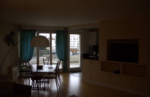 Gambetta Apartment | Appartement Spacieux Proche de L'arena La Défense
