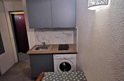 Gambetta Apartment | Apparthotel La Defense, Paris, France