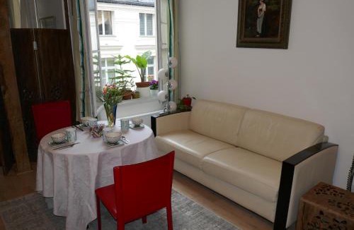 Palais-Royal Apartment | Appartment near Louvre, central