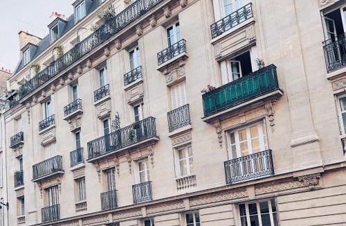 Saint-Vincent-de-Paul Apartment | Appt rénové proche Montmartre Gare du Nord et EST