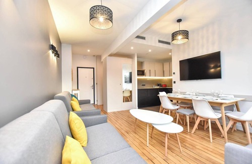 Chaussee-d'Antin Apartment | Authentic apartment - 2BR/8P - Palais Garnier