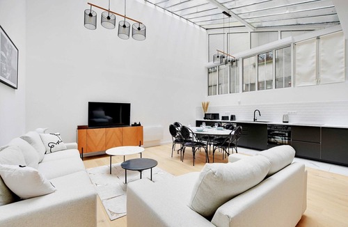 Quartier de la Folie-Mericourt Apartment | Authentique Apartment - 1BR- 2P- Voltaire
